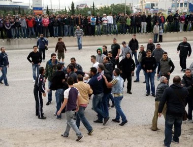 Πάτρα: Η αστυνομία παρέδωσε σε οδηγό ΚΤΕΛ 4 αλλοδαπούς κρατούμενους χωρίς συνοδεία για να πάνε στην Αθήνα!